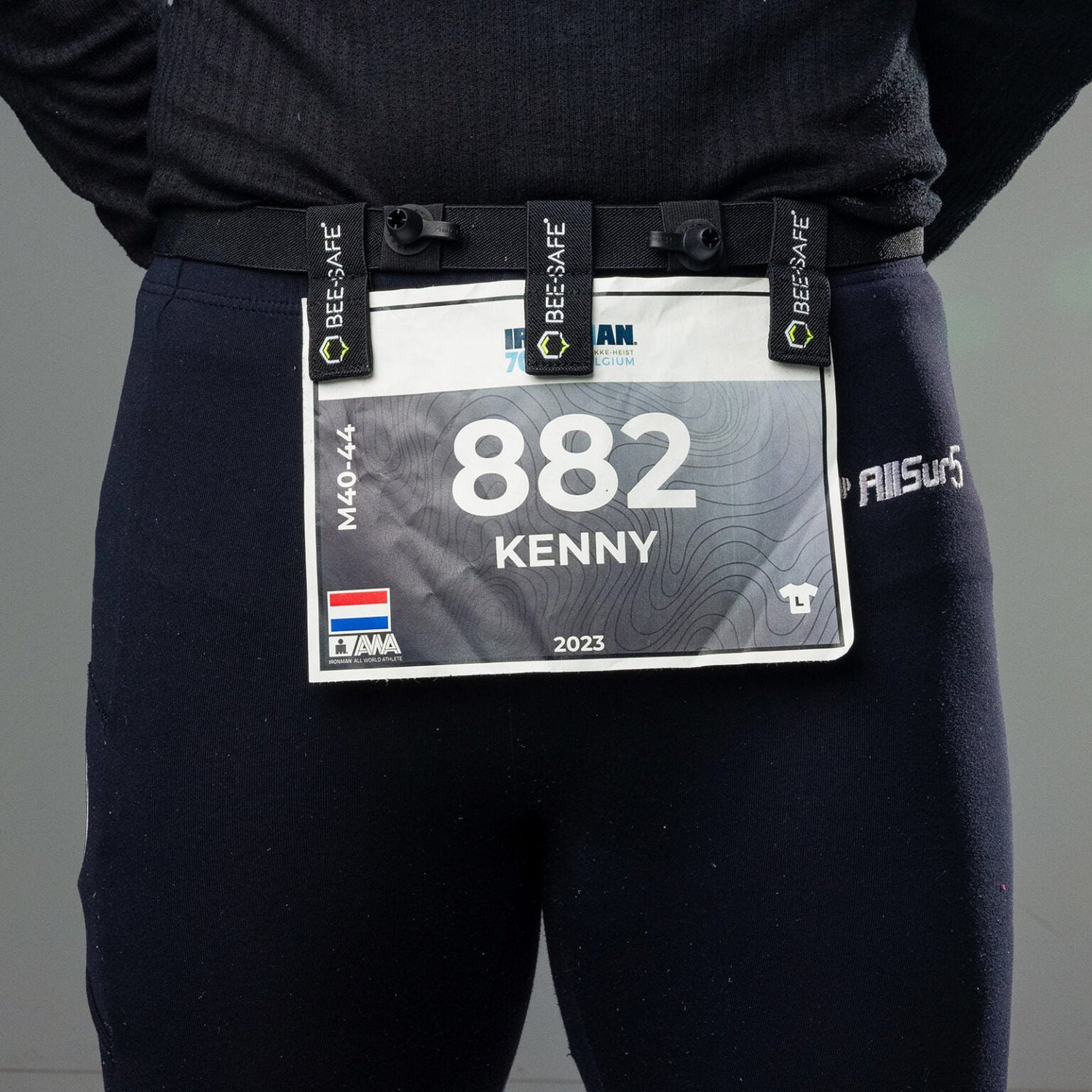 Bee Safe | Startnumber Belt Magnets | Startnummerband | Trail.nl