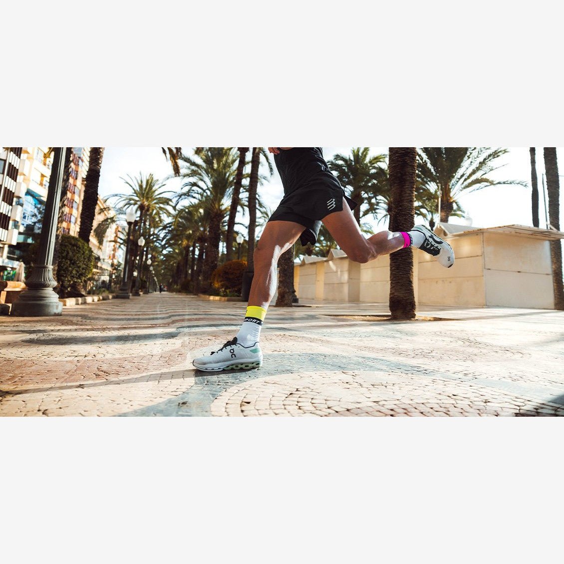 Compressport Mid Compression Socks V2.0 | Trail.nl