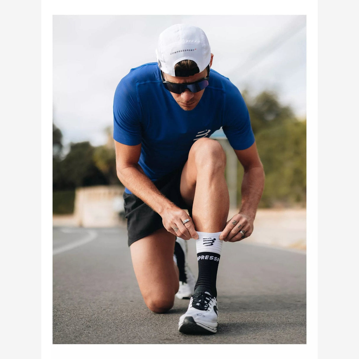 Compressport Mid Compression Socks V2.0 | Trail.nl
