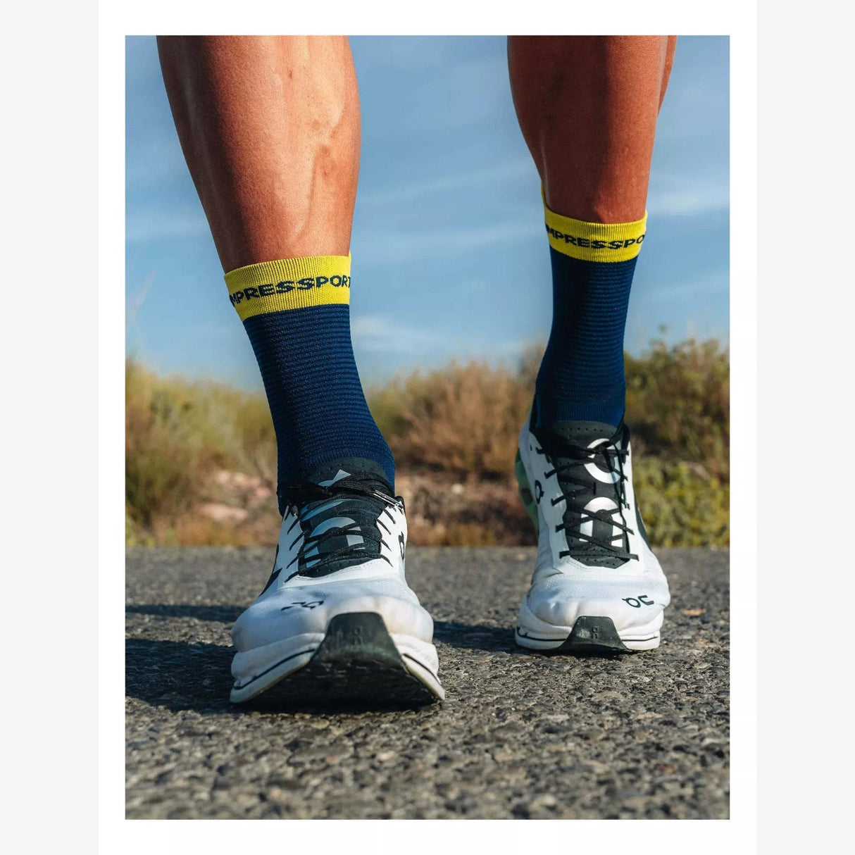 Compressport Pro Racing Socks Run V4.0 High | Trail.nl