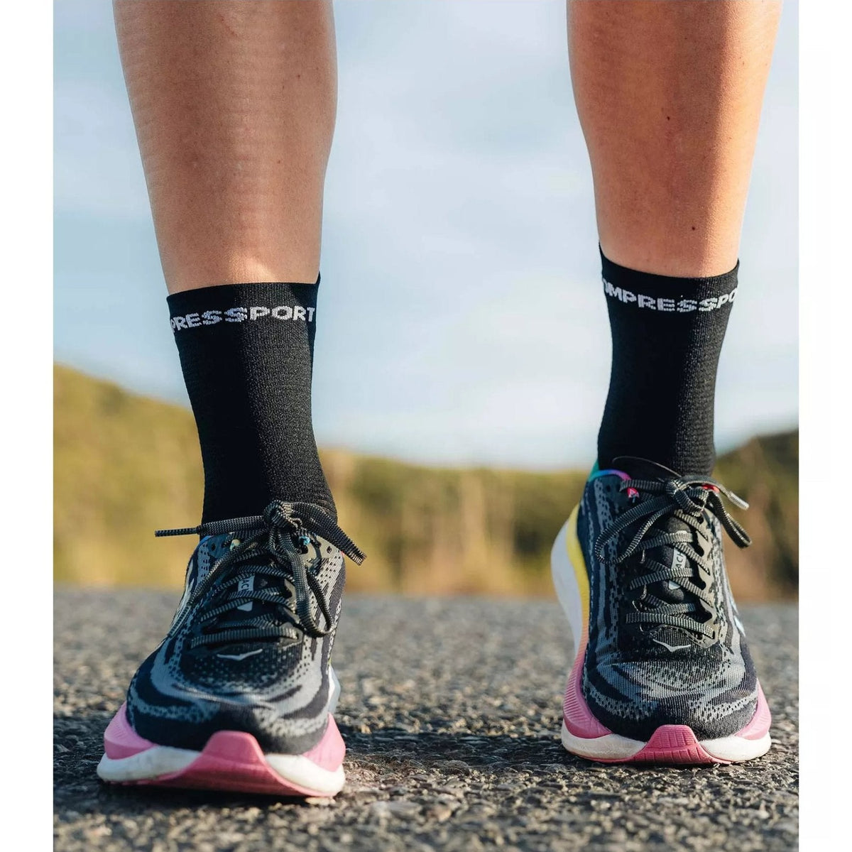 Compressport Pro Racing Socks Run V4.0 High | Trail.nl