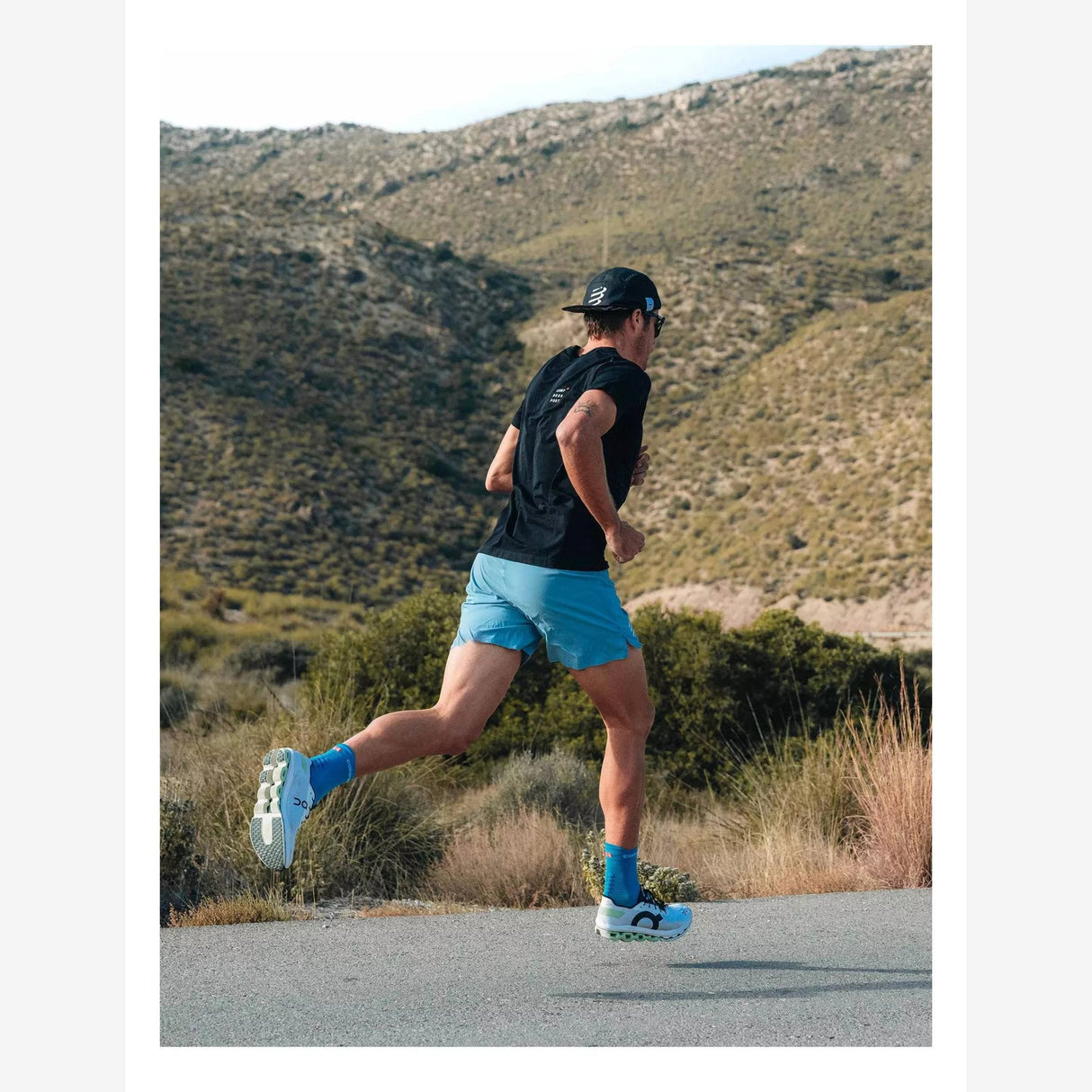 Compressport Pro Racing Socks Run V4.0 High | Trail.nl
