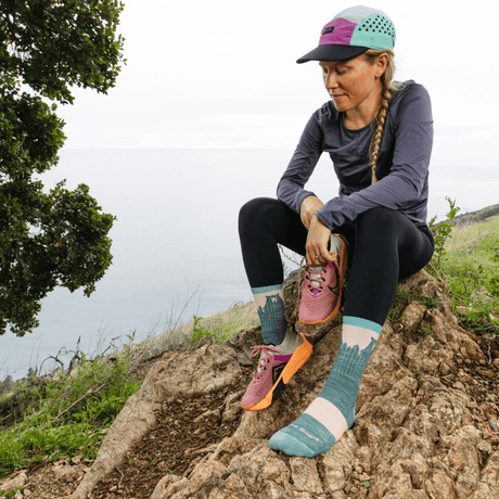 Darn Tough | 1970 Bear Town | Micro Crew | Lightweight | Cushion | Dames | Wandelsokken (SALE) | Trail.nl