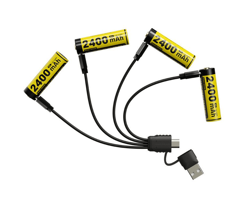 Nitecore NH2400 – vier Batterien gleichzeitig mit dem 4-in-1-Kabel laden