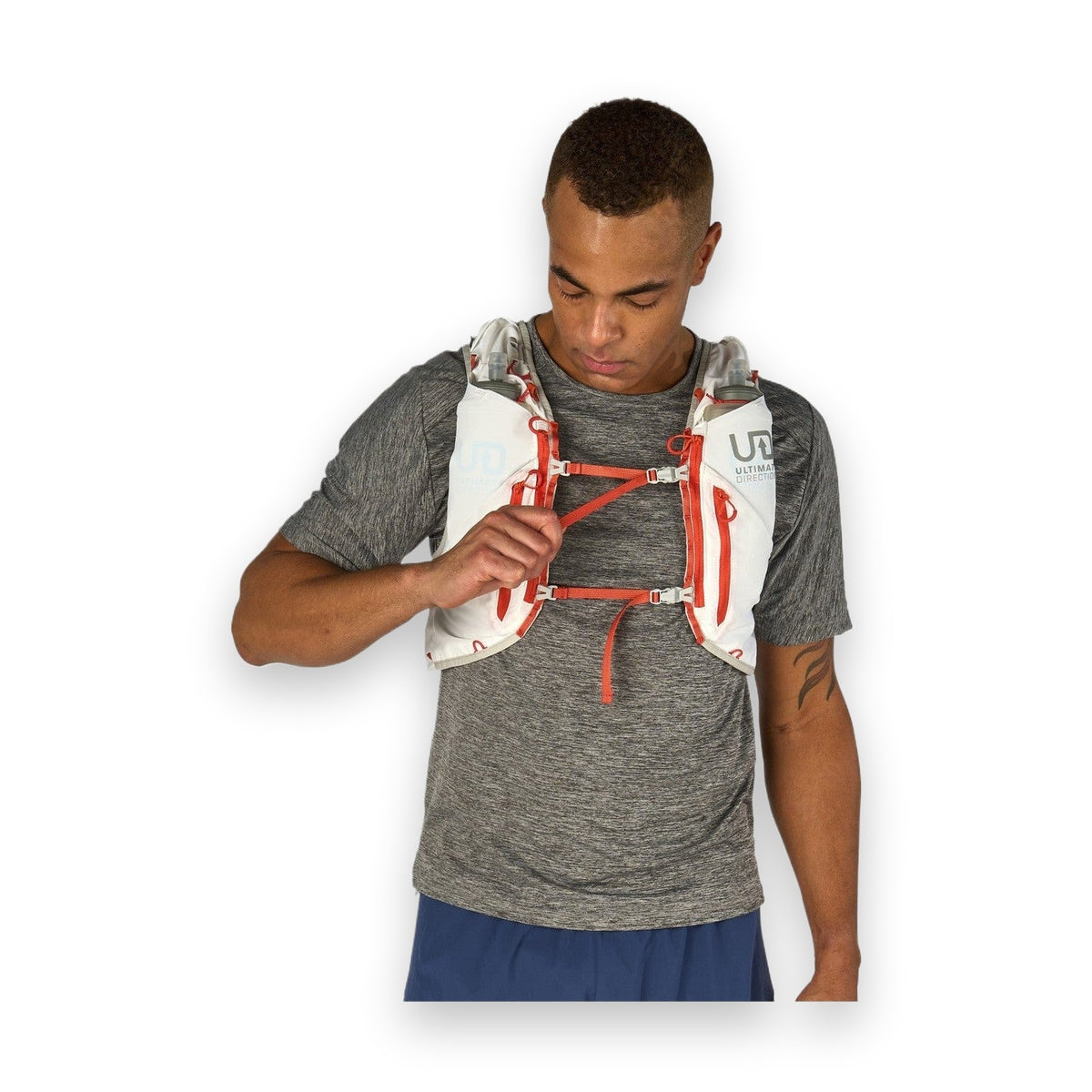 Ultimate Direction Adventure Vest (17 Liter) | Trail.nl
