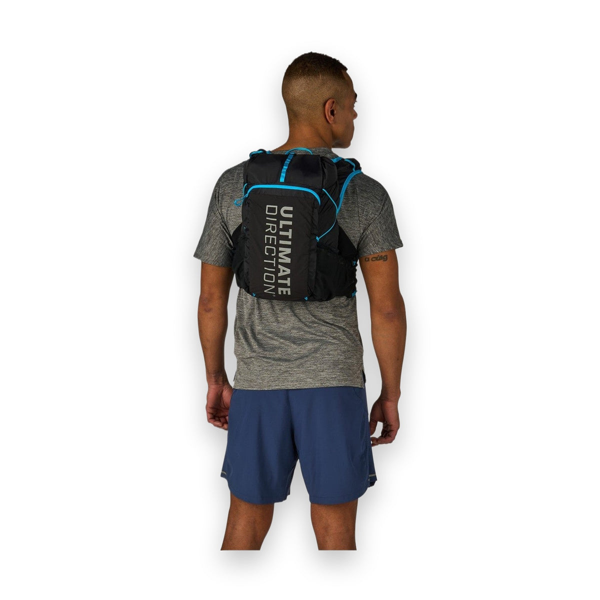 Ultimate Direction Adventure Vest (17 Liter) | Trail.nl