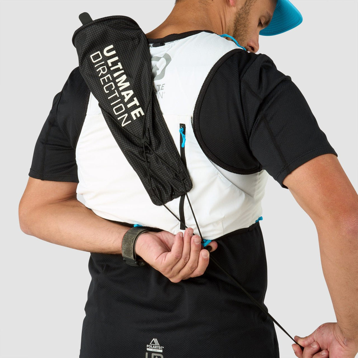 Ultimate Direction | Quiver | Stokkenzak | Trail.nl