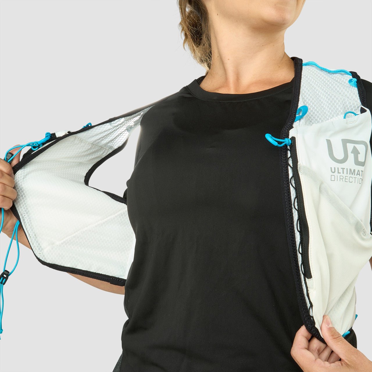 Ultimate Direction | Race Vest 6 | 6 Liter | Unisex | +2 Soft Flasks - Trail.nl