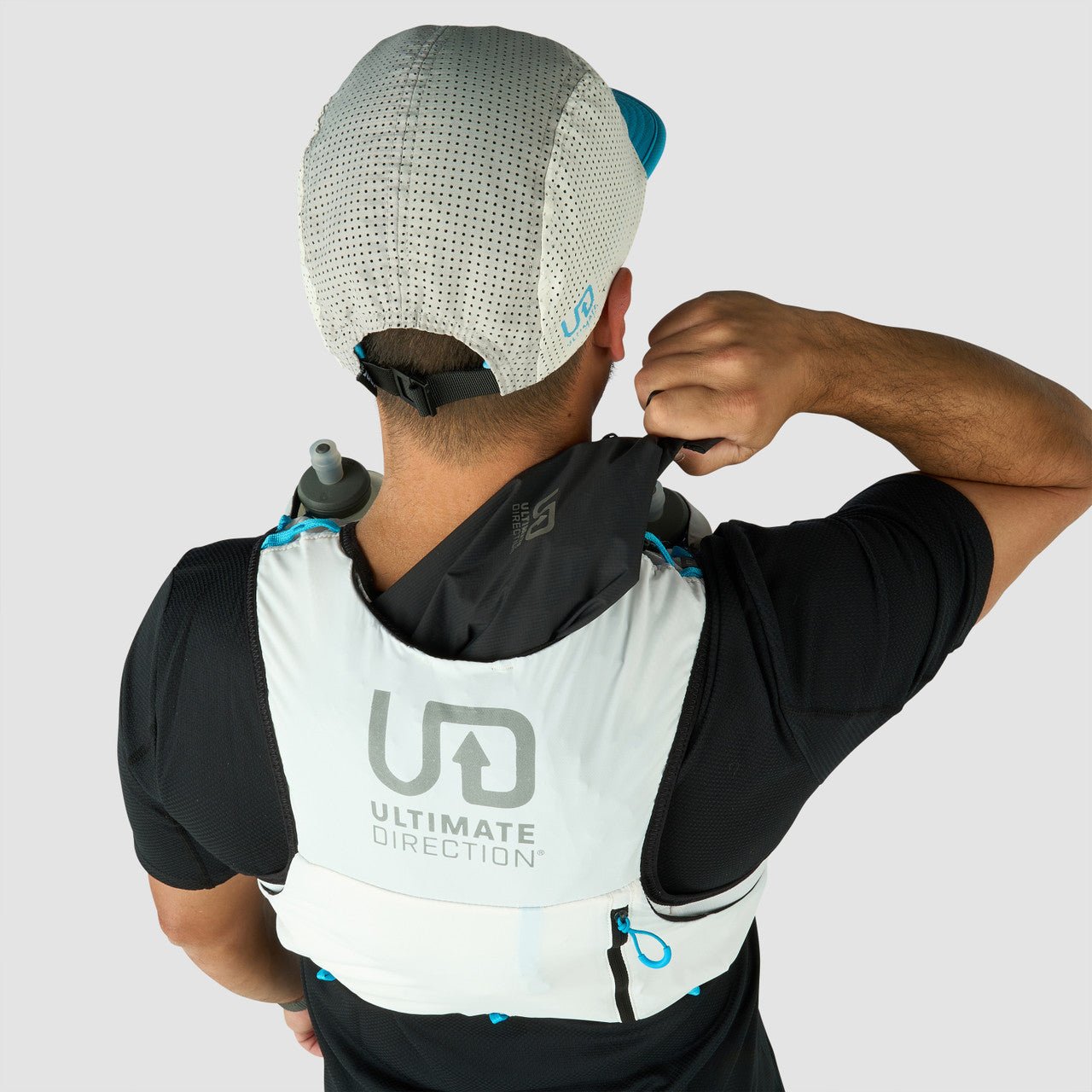 Ultimate Direction | Race Vest 6 | 6 Liter | Unisex | +2 Soft Flasks - Trail.nl