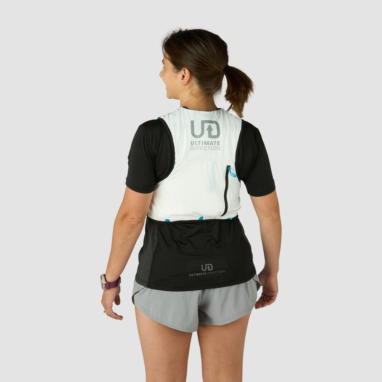 Ultimate Direction | Race Vest 6 | 6 Liter | Unisex | +2 Soft Flasks | Trail.nl
