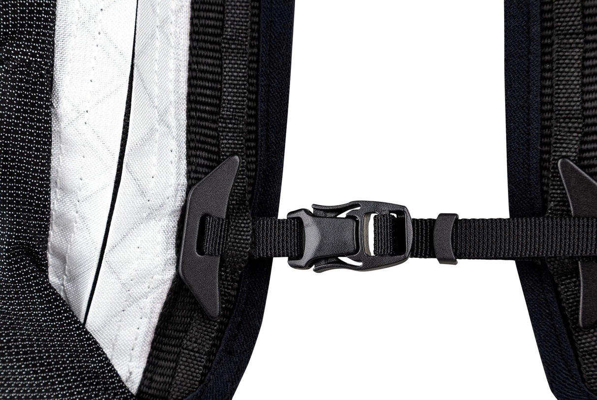Ultraspire Purist Hydration Pack (22 Liter) - Trail.nl