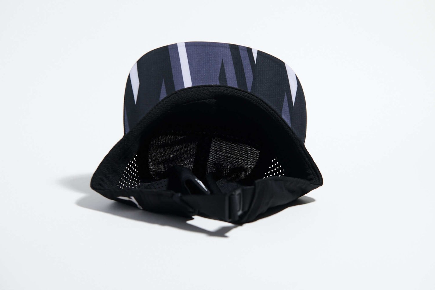 Våga | Feather Racing Cap | Hardloopcap | Trail.nl