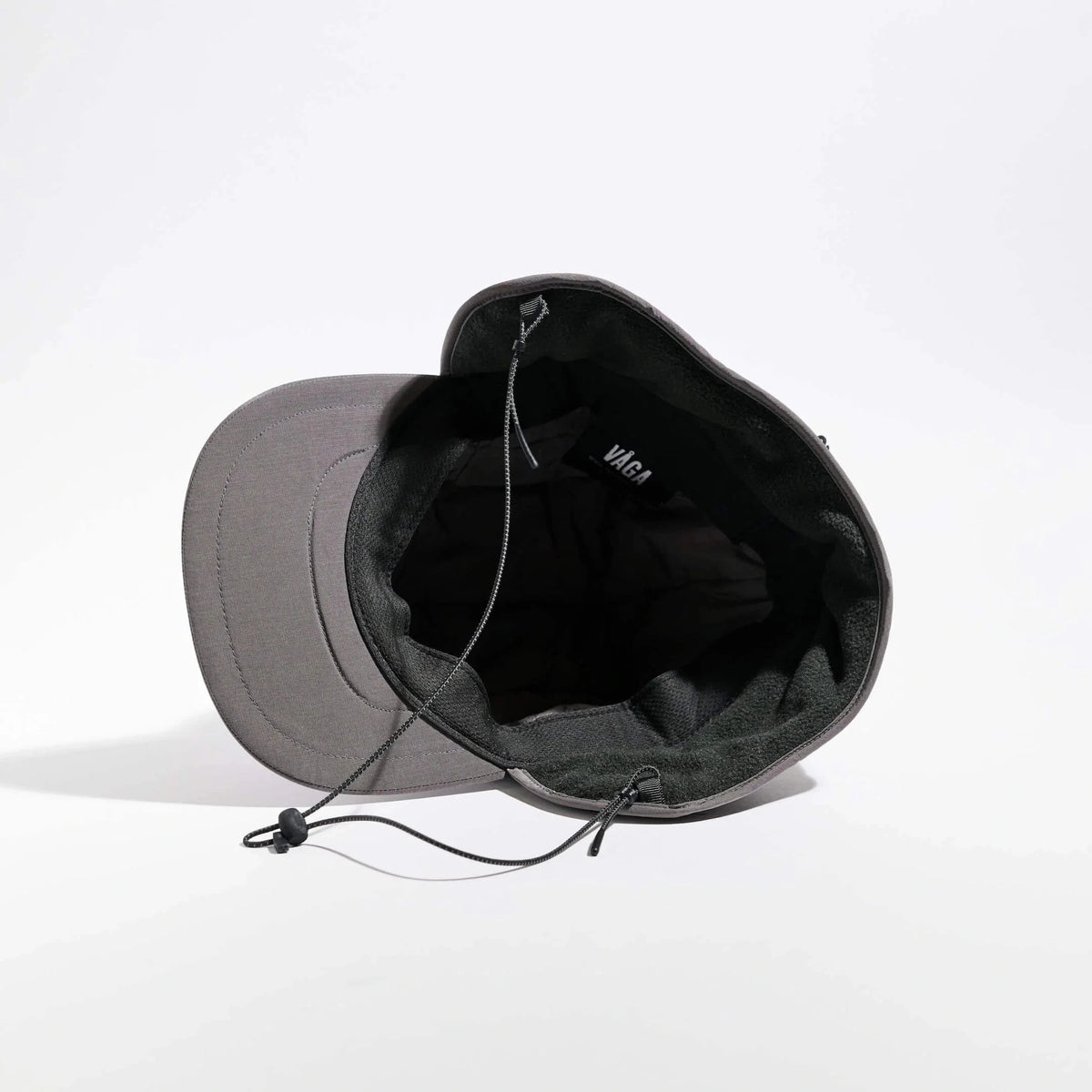 Vaga Padded Hiker Cap in grey – inside view with padded headband and cord