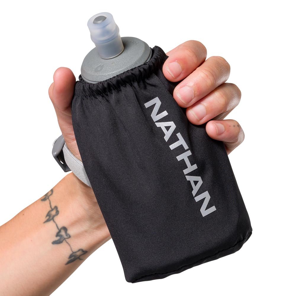Nathan Pinnacle 18 oz Handheld