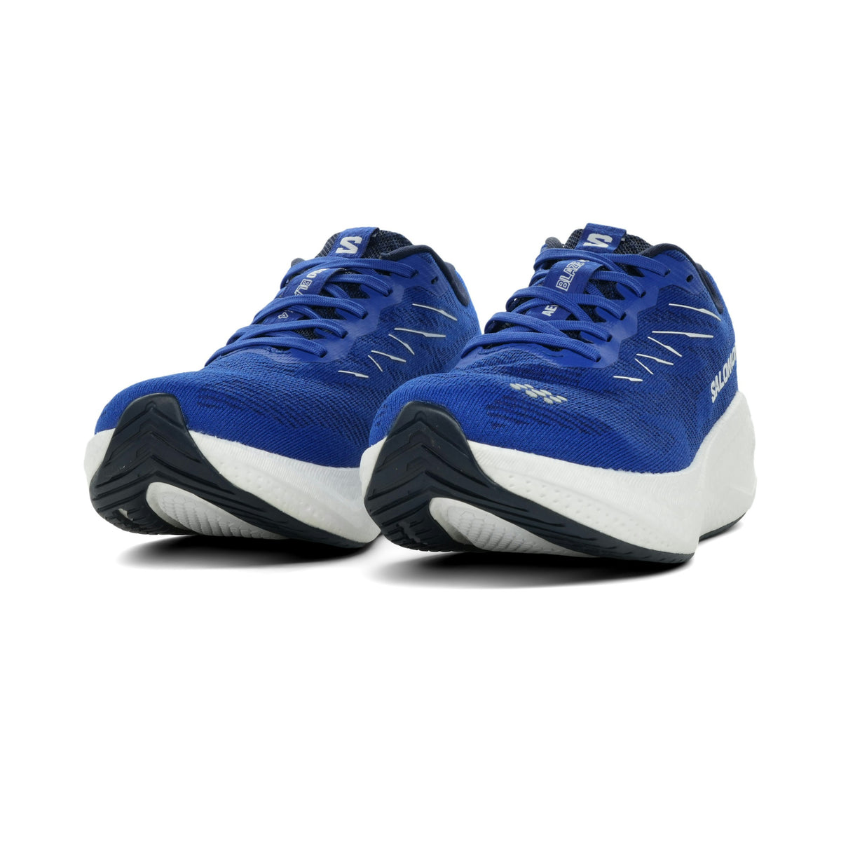 Salomon Aero Blaze 4 Herren in Blau – schräge Vorderansicht des Paars