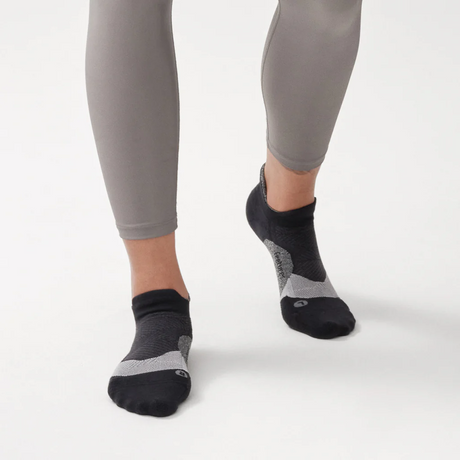 Feetures | Elite Light Cushion No Show Tab V2 | Hardloopsokken | Unisex | Trail.nl