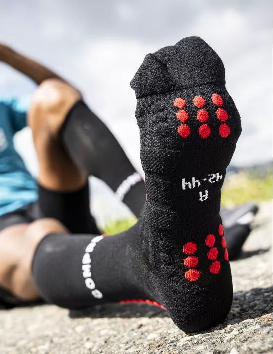 Compressport | Full Socks Winter Run | Compressiekousen | Trail.nl