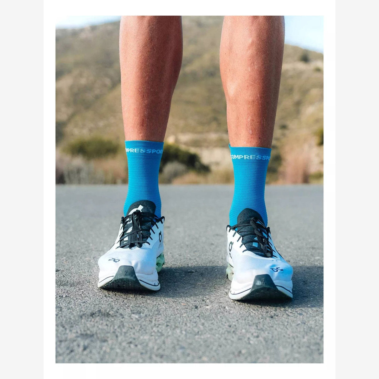 Compressport Pro Racing Socks Run V4.0 High | Trail.nl