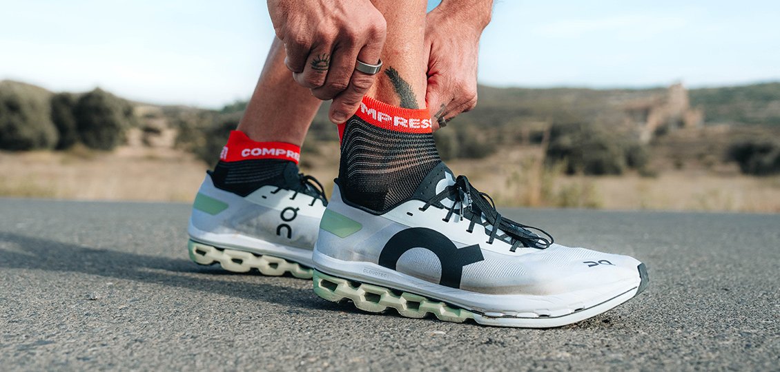 Compressport | Pro Racing Socks Run V4.0 Low | Hardloopsokken | Trail.nl