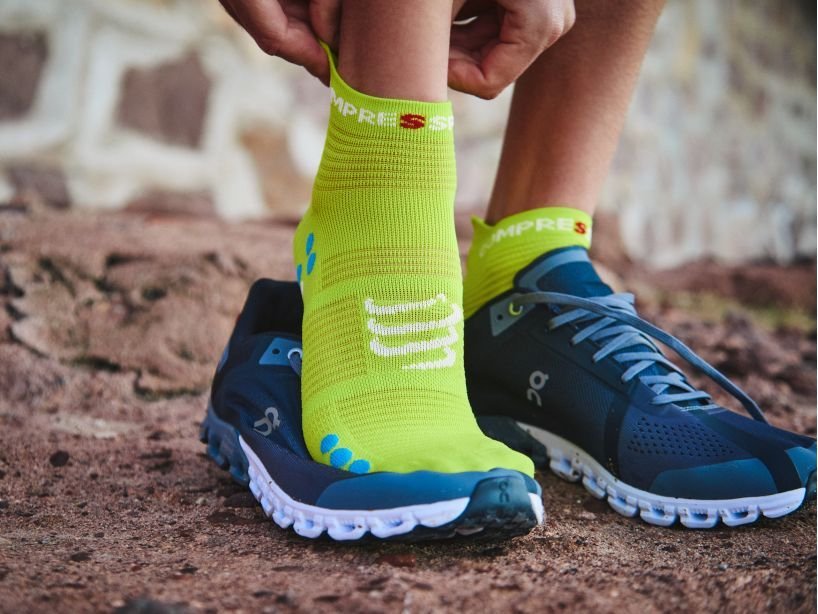 Compressport | Pro Racing Socks Run V4.0 Low | Hardloopsokken | Trail.nl