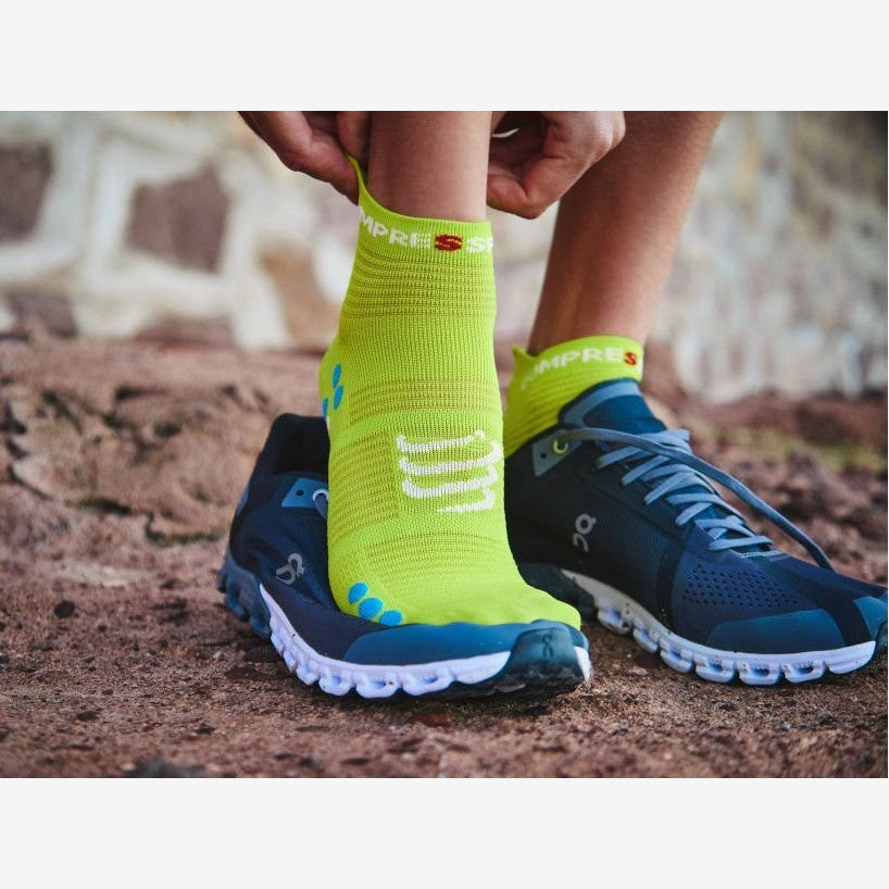Compressport Pro Racing Socks Run V4.0 Low | Trail.nl