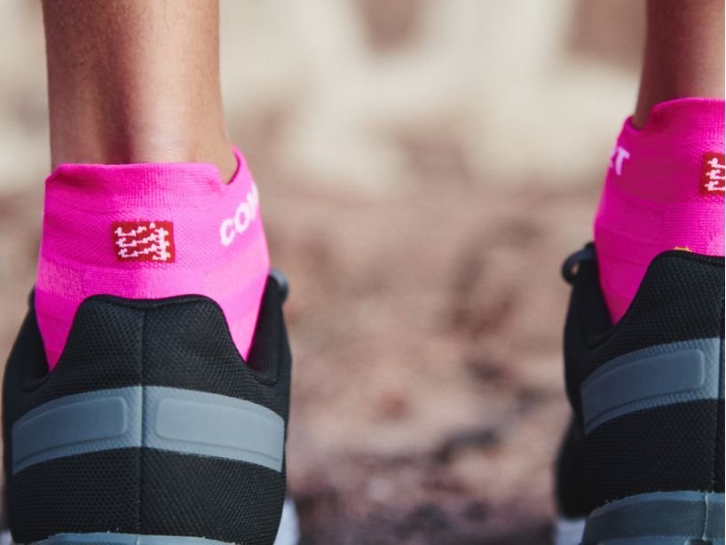 Compressport | Pro Racing Socks Run V4.0 Ultralight Low | Hardloopsokken | Trail.nl