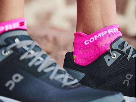 Compressport | Pro Racing Socks Run V4.0 Ultralight Low | Hardloopsokken | Trail.nl