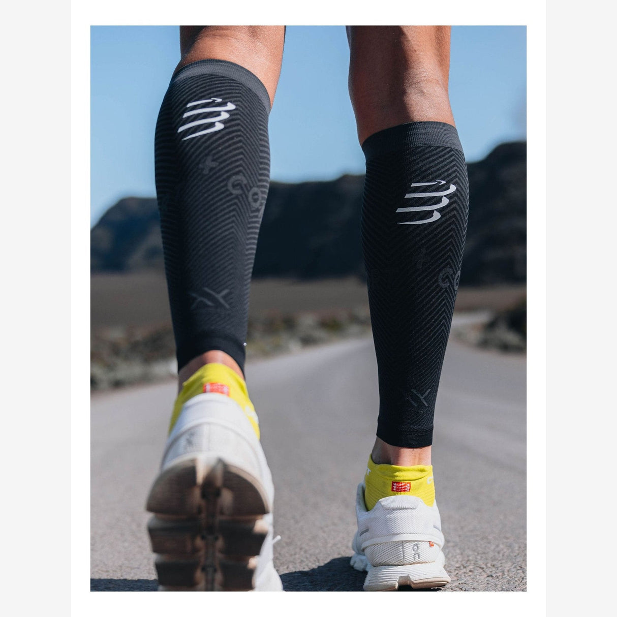Compressport R2 Oxygen Calf Sleeves | Trail.nl