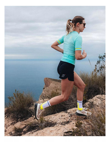 Compressport | Trail Postural Top Shortsleeve | Dames | Trail.nl