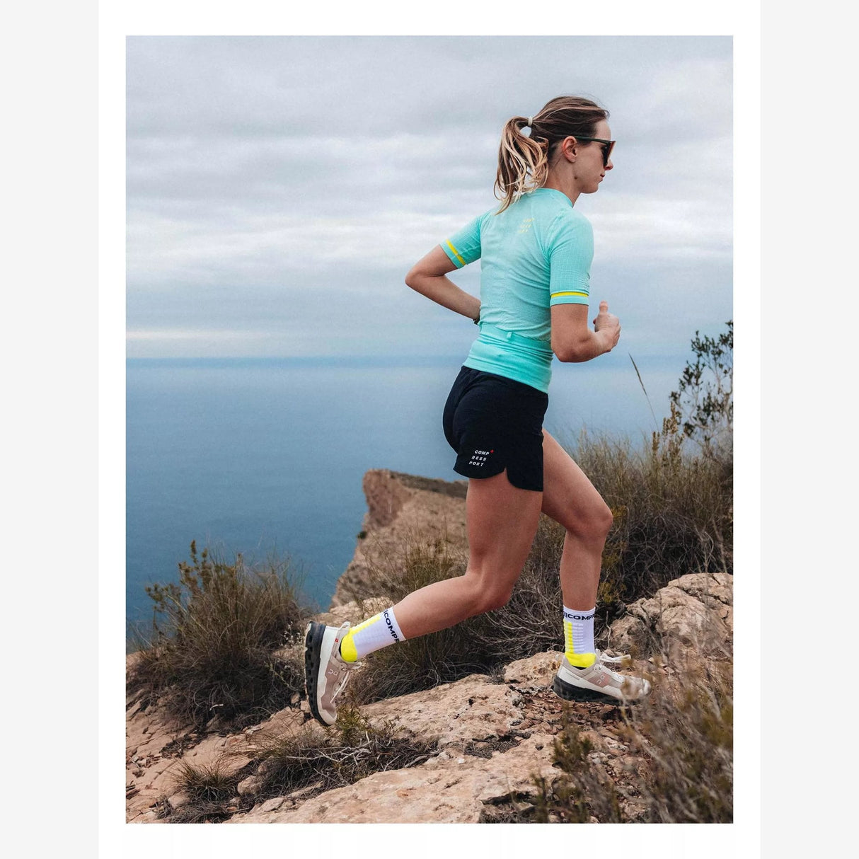 Compressport | Trail Postural Top Shortsleeve | Dames | Trail.nl