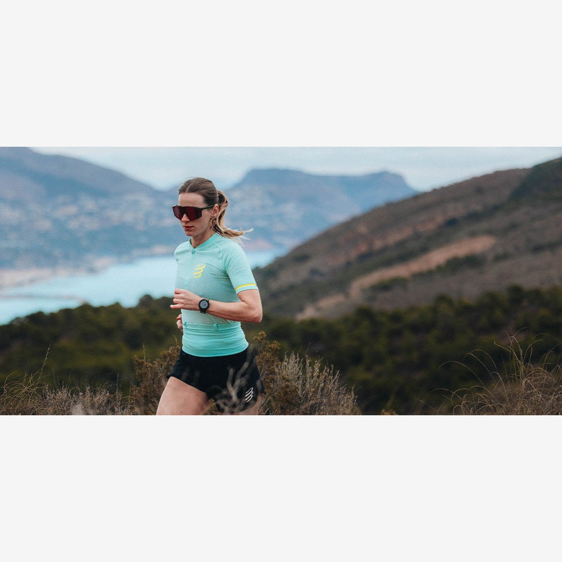 Compressport | Trail Postural Top Shortsleeve | Dames | Trail.nl