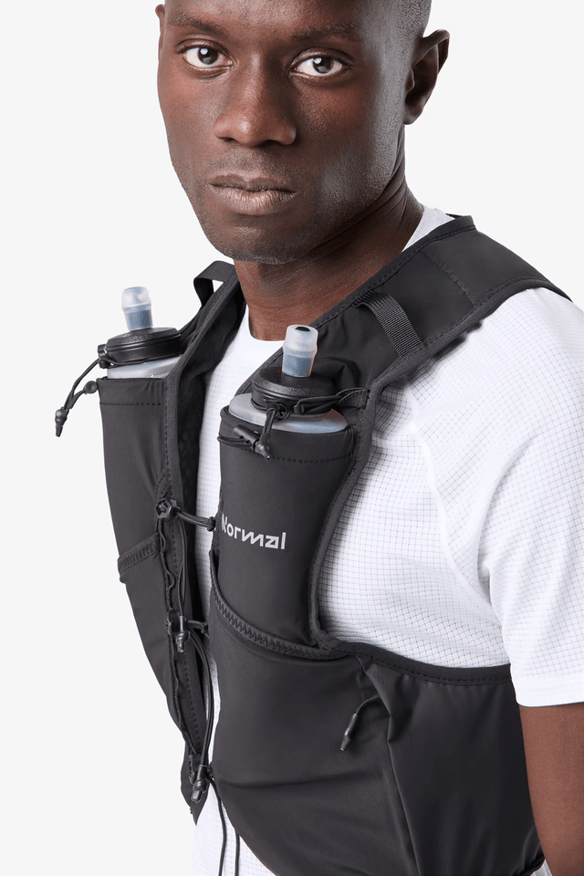 NNormal | Race Vest 5L 2.0 | Hardlooprugzak | Unisex | +2 Soft Flasks | Trail.nl