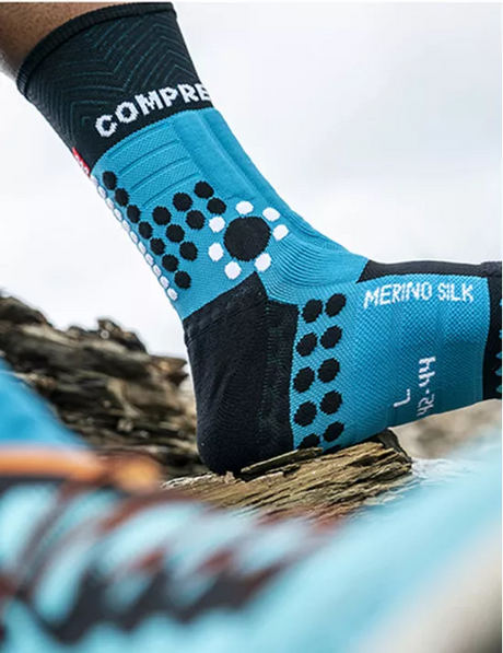 Compressport | Pro Racing Socks Winter Trail | Trailrunsokken | Trail.nl