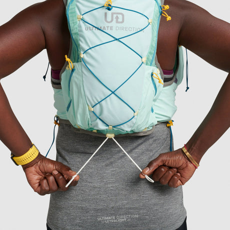 Ultimate Direction | Ultra Vesta 6.0 | 10 Liter | Dames | +2 Soft Flasks | Trail.nl