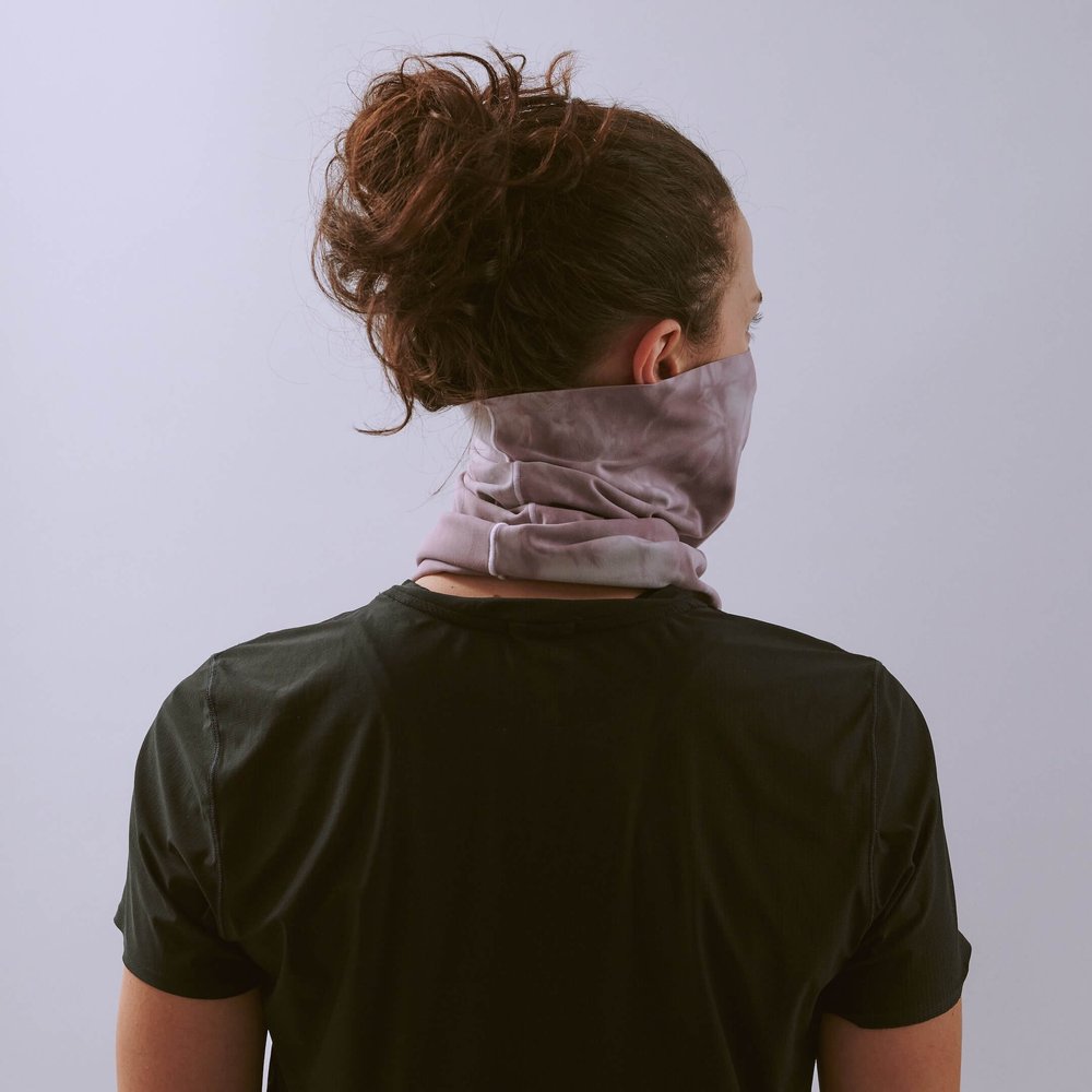 Våga Tie Dye Lightweight Neck Gaiter | Trail.nl