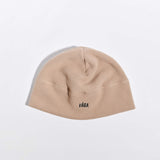 Våga Fleece Beanie in taupe – plat neergelegd zonder omslag