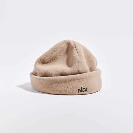 Våga Fleece Beanie in taupe – met omgeslagen rand, vooraanzicht