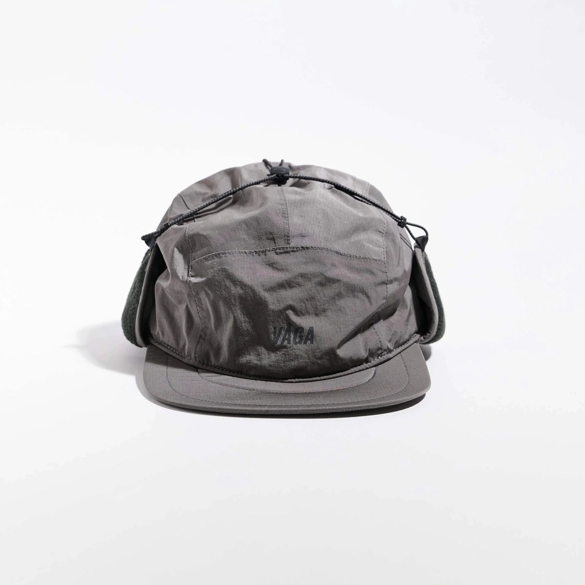 Vaga Padded Hiker Cap in grey – front view with ear flaps fastened up